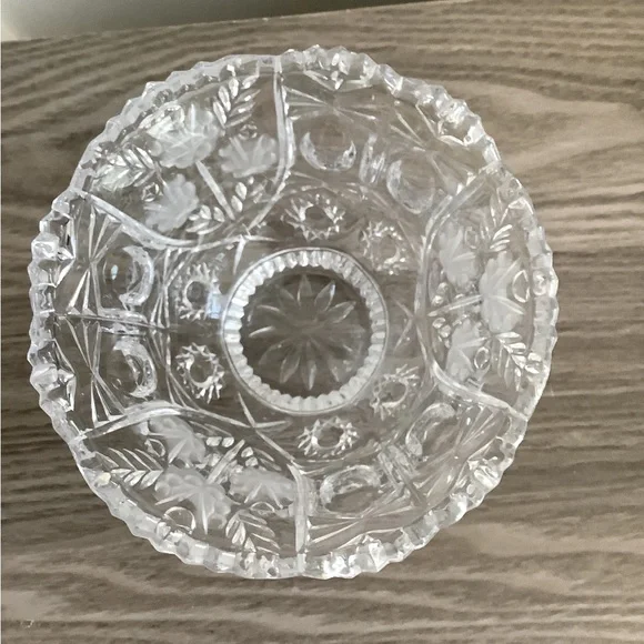 Imperilux Cut Glass Bowl - Picture 5 of 5